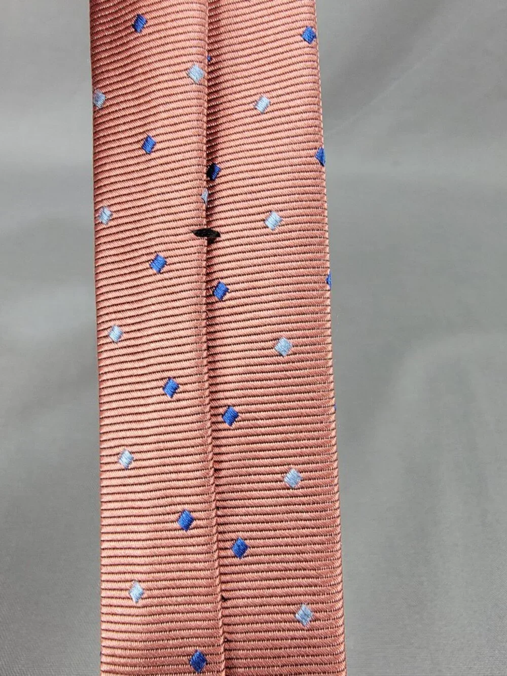 Brooks Brothers 346 Silk Necktie Tie Mens Pink Blue Geometric Diamond Print USA